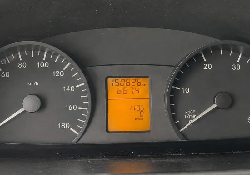 Van Mercedes-Benz Sprinter 415 CDI - 2016 - Miniatura 4