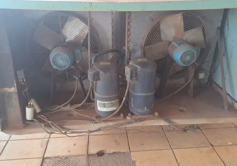 Tanque de Resfriamento de Leite Etscheid - 4000 litros - Miniatura 3