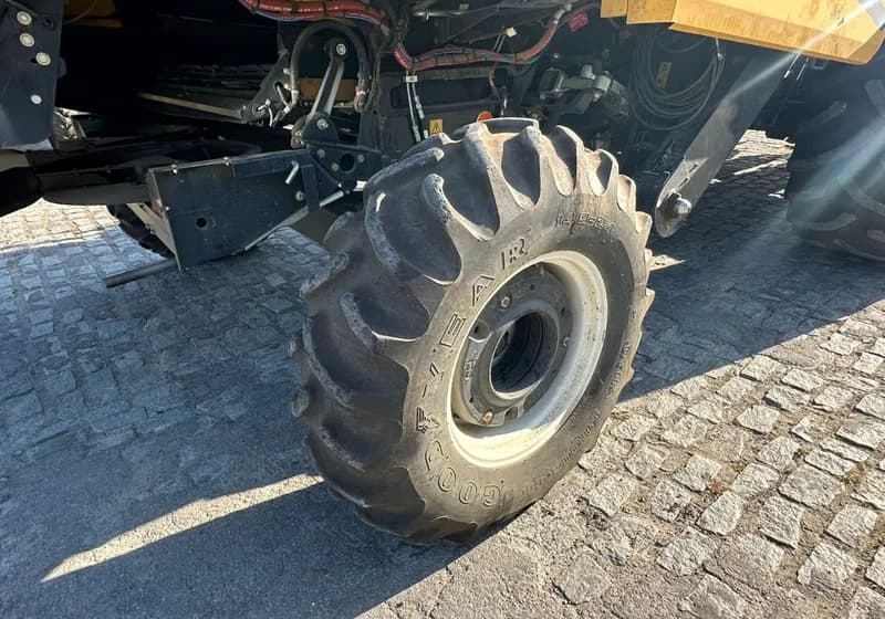 Colheitadeira New Holland TX 5.90 - Miniatura 5