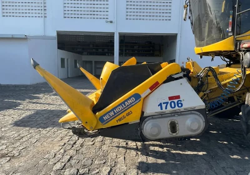 Colheitadeira New Holland TX 5.90 - Miniatura 6