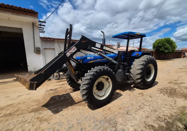 Trator New Holland 7630 - 2021