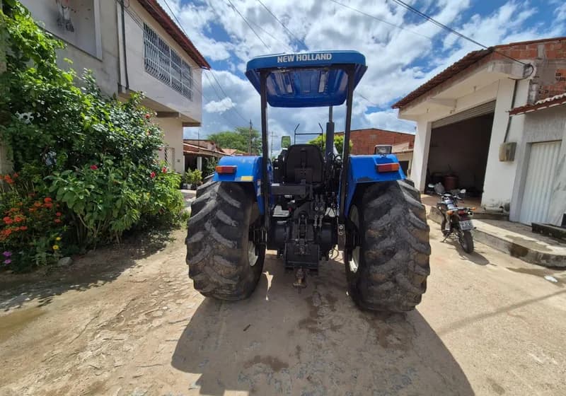 Trator New Holland 7630 - 2021 - Miniatura 3
