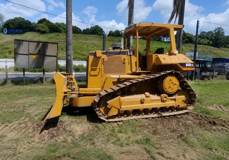 Trator de Esteira Caterpillar D6M XL - Miniatura 2