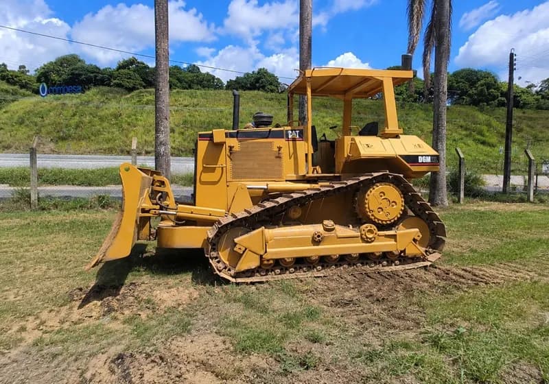 Trator de Esteira Caterpillar D6M XL