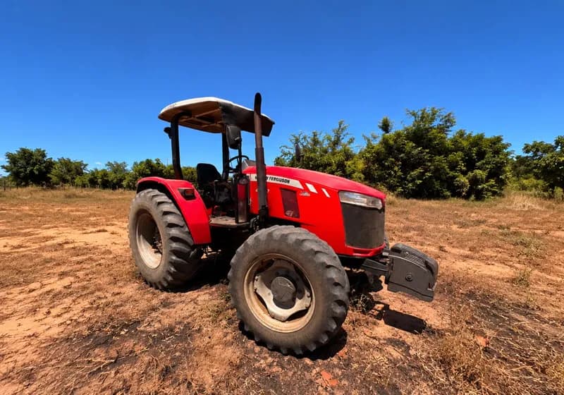 Trator Massey Ferguson 4707 - Miniatura 4