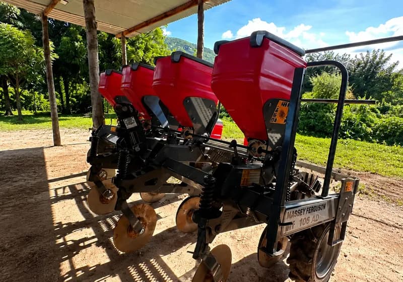 Plantandeira Massey Ferguson 106 L45