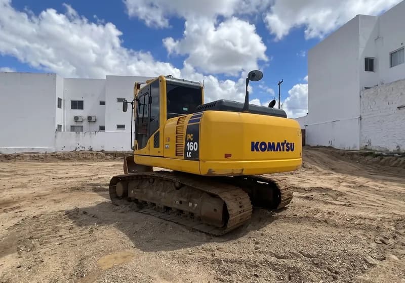Escavadeira Komatsu PC 160 - Miniatura 4