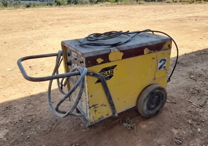 Máquina de Solda Esab Origo Arc 406 – Usada - Imagem 1